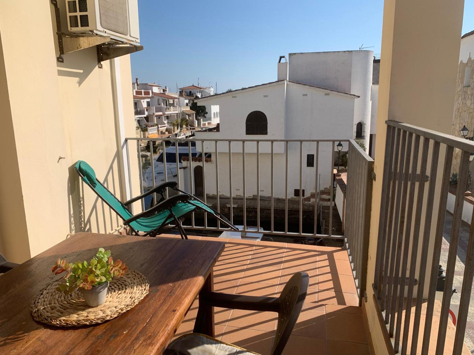 Waterside Apartment - Two Bedroom Empuriabrava Eksteriør billede