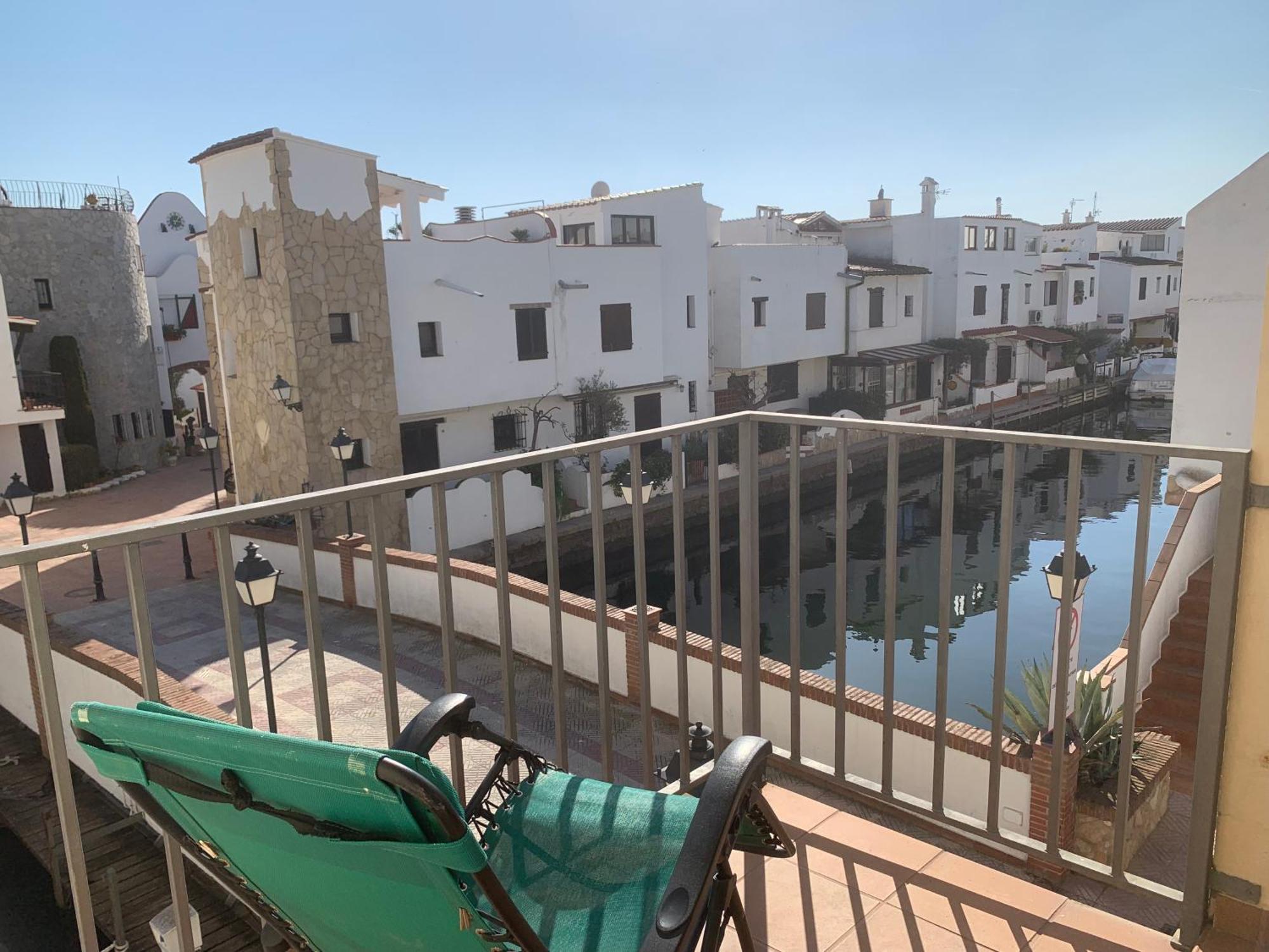 Waterside Apartment - Two Bedroom Empuriabrava Eksteriør billede