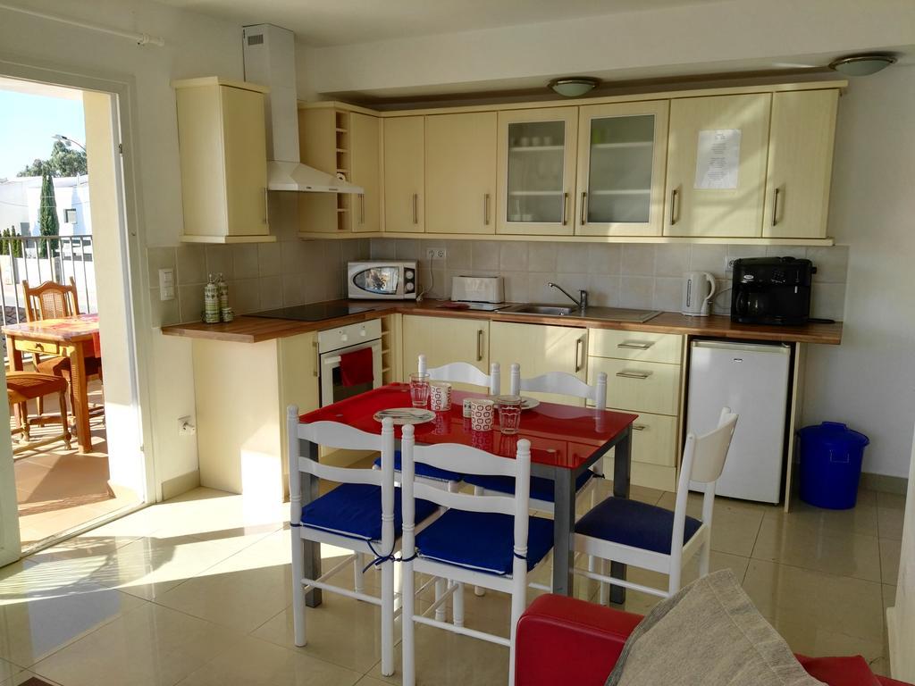 Waterside Apartment - Two Bedroom Empuriabrava Værelse billede